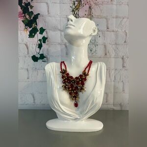 High end European made Elegant Red and Gold Statement Necklace♥️♥️
